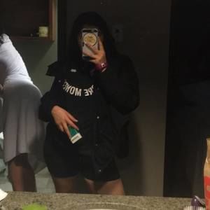 Meet your Posher, Di